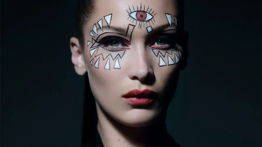 Белла Хадид и Dior Beauty представили макияж на Хэллоуин