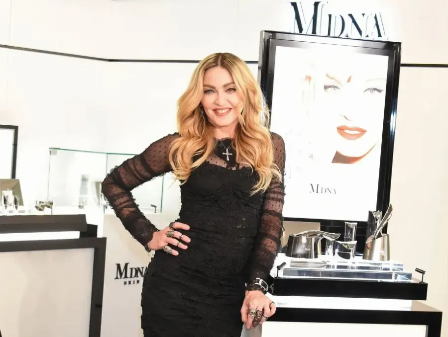 MDNA skin