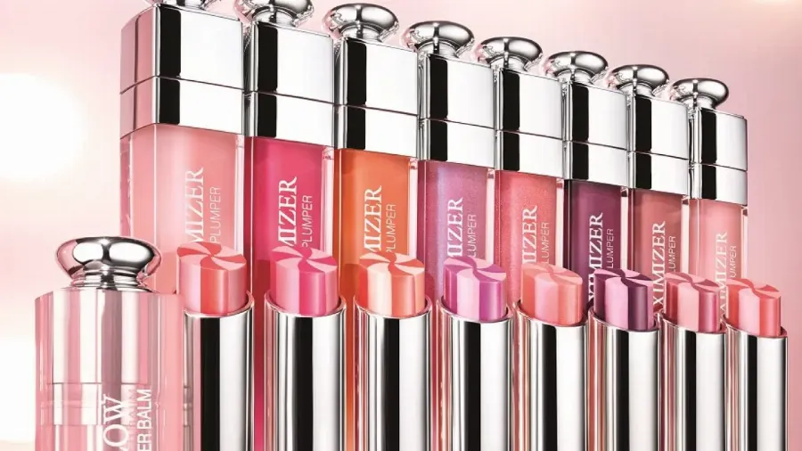 Праздничное настроение: бальзамы Dior, Lip Glow To The Max