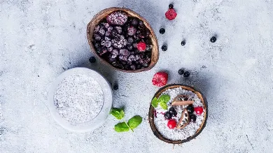 Пять вкусных и полезных десертов для романтического ужина