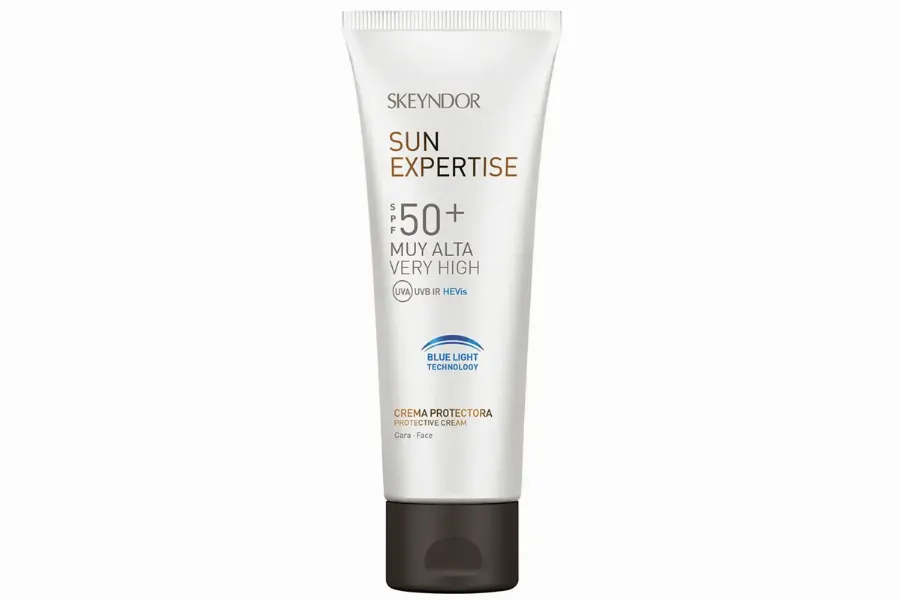 Skeyndor, Sun Expertise SPF 50+ с технологией Blue Light