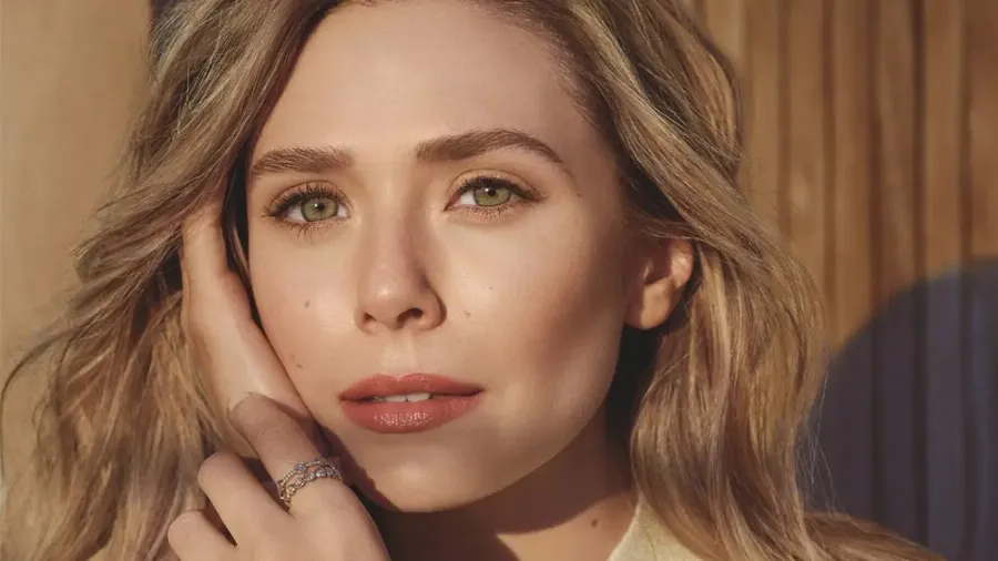 Элизабет Олсен — новый амбассадор Bobbi Brown