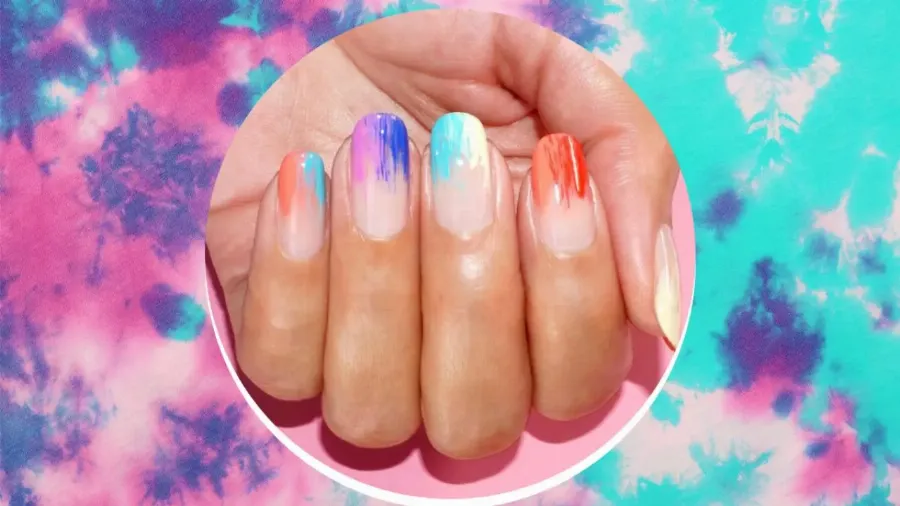 Хиппи-тренд 2019: идеи модного маникюра на лето в стиле tie-dye