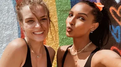 Занимайся как модель: тренировка с партнером от «ангелов» Victoria's Secret