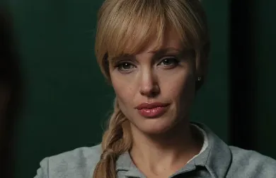 Анджелина Джоли примерила образ блондинки ради роли в Marvel