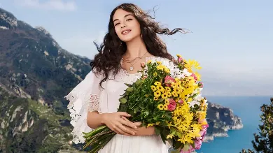 Дева Кассель — лицо нового аромата Dolce & Gabbana