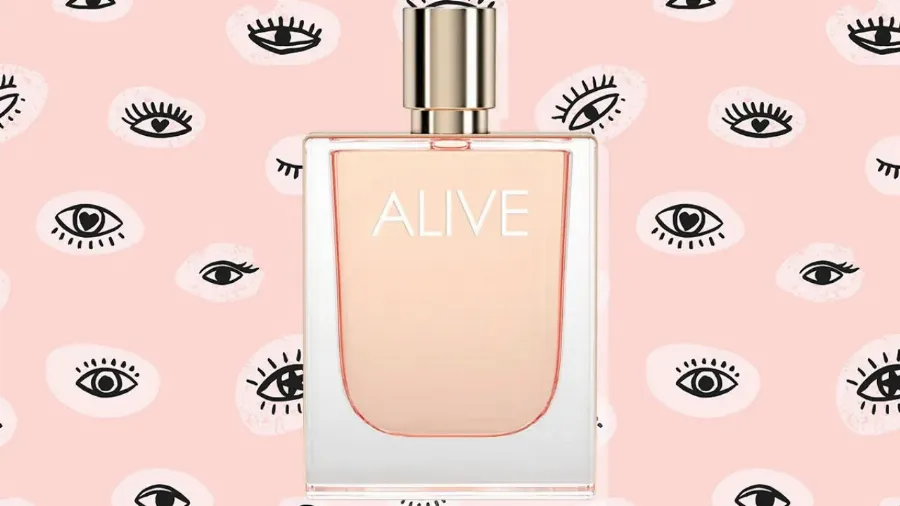 Эмма Робертс - новое лицо аромата Boss Alive