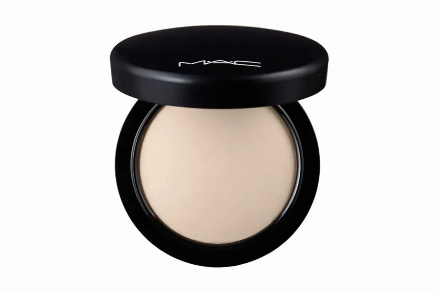 MAC Mineralize Skinfinish Natural