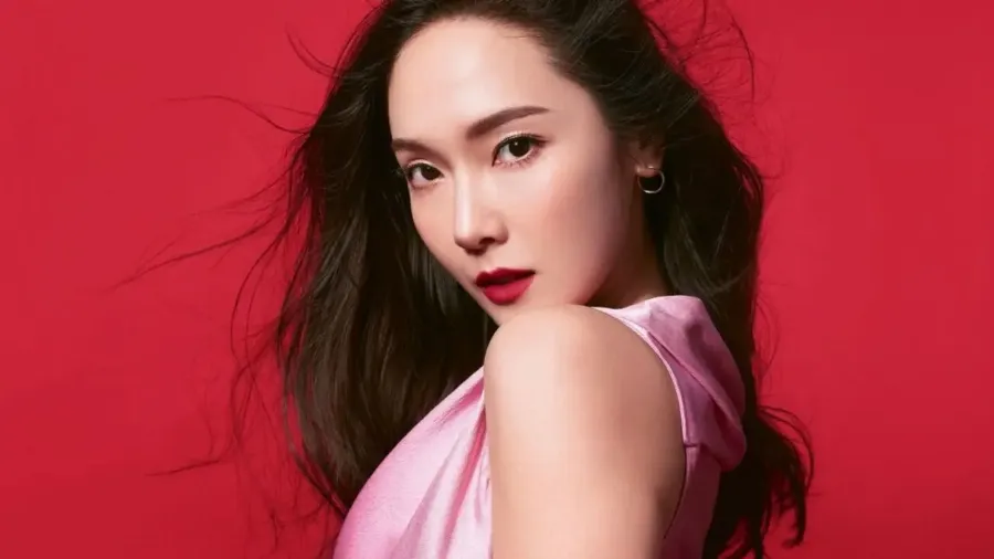 Звезда k-pop Джессика Чон стала глобальным амбассадором Revlon