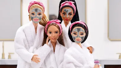 Barbie и GlamGlow выпустили новые средства по уходу за кожей