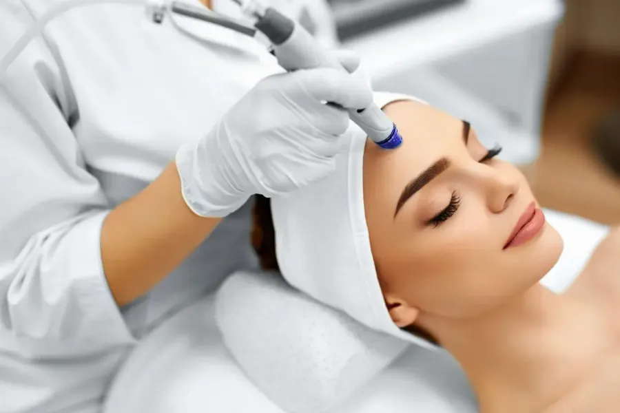 Вакуумный гидропилинг HydroFacial