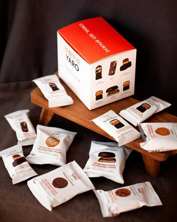 Веганские сладости Sample Box от YARO