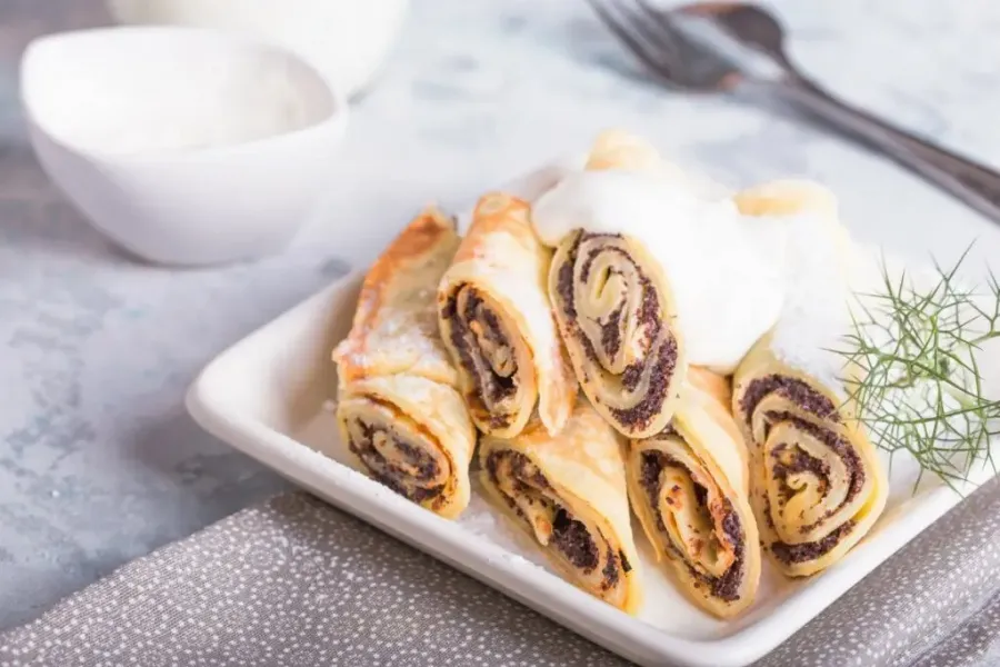 Начинка для млинців із маком і молоком
