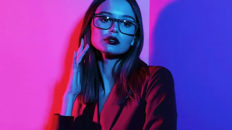 Blue light skincare: как защитить кожу от синего света