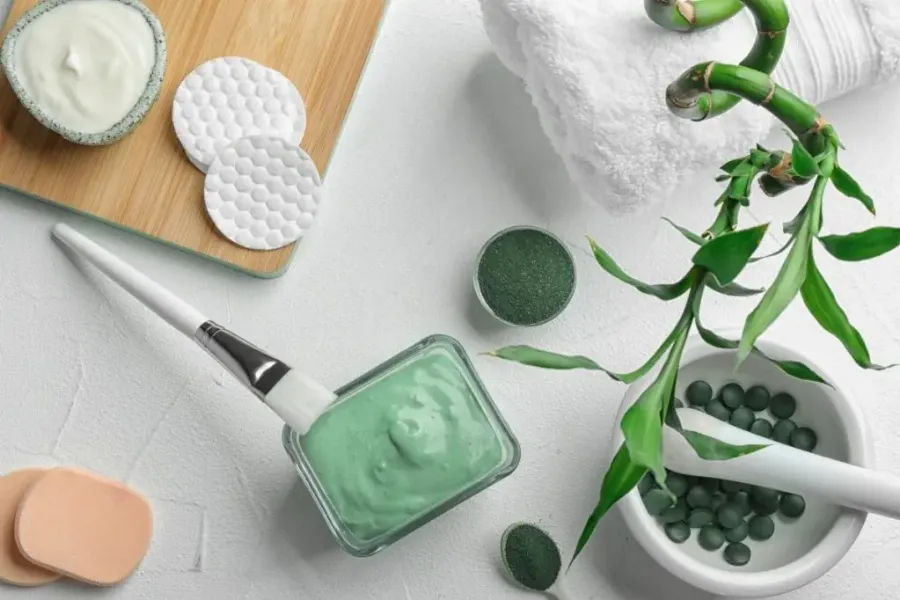 Blue light skincare: как защитить кожу от синего света