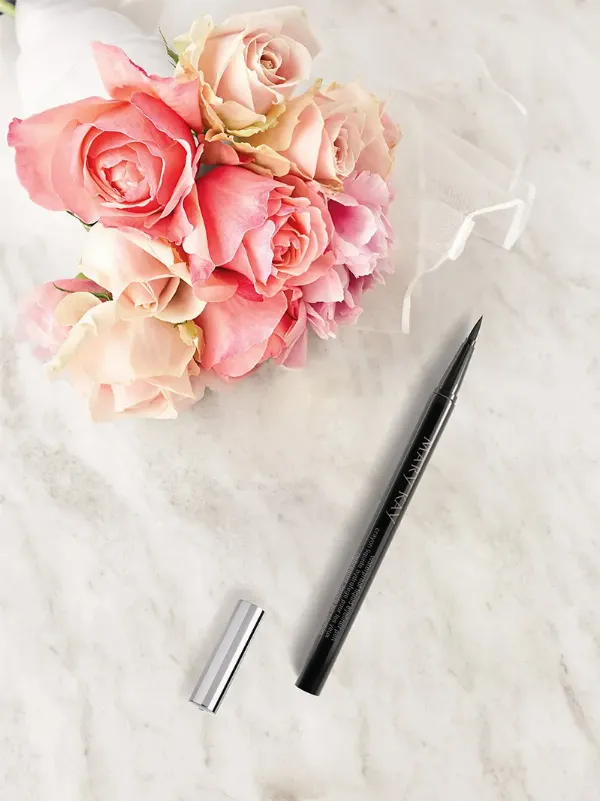 Водостойкая подводка-карандаш для глаз от Mary Kay