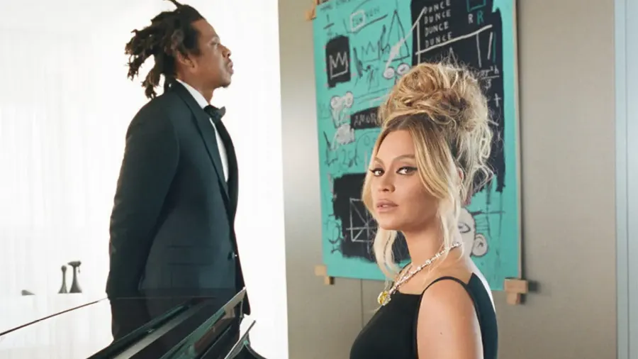 Культовые звезды и скрытые символы: Tiffany & Co. представляет новую кампанию