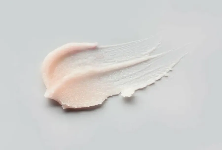 Сухость и сыпь на губах: в чем на самом деле причина