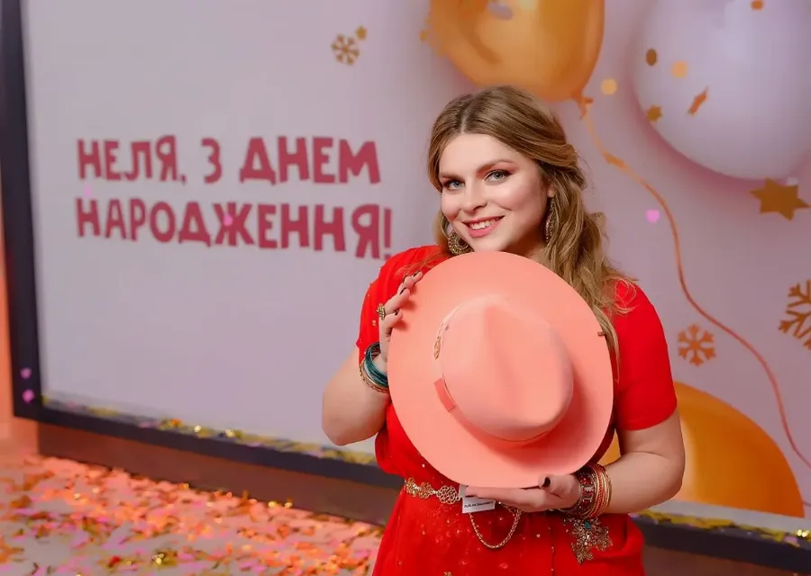 Неля Шовкопляс о любви к себе, психосоматике, волонтерстве и целях на 2022 год