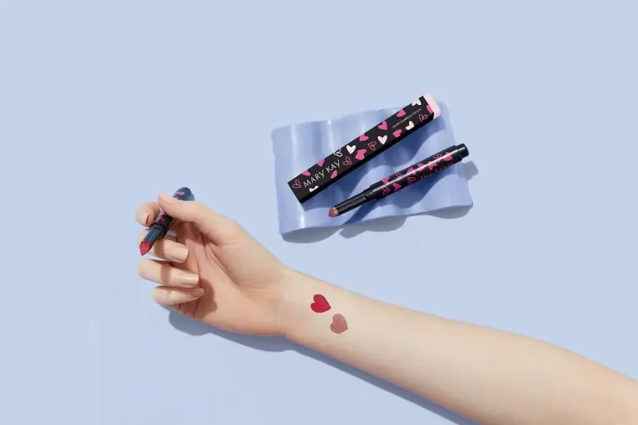 Mary Kay помада в формі серця