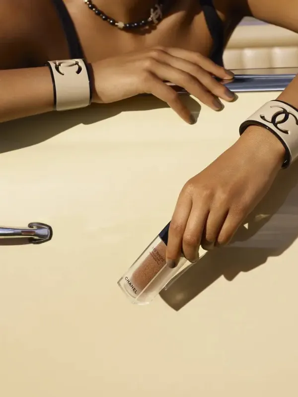 Тінт Les Beiges Water-Fresh Tint від Chanel