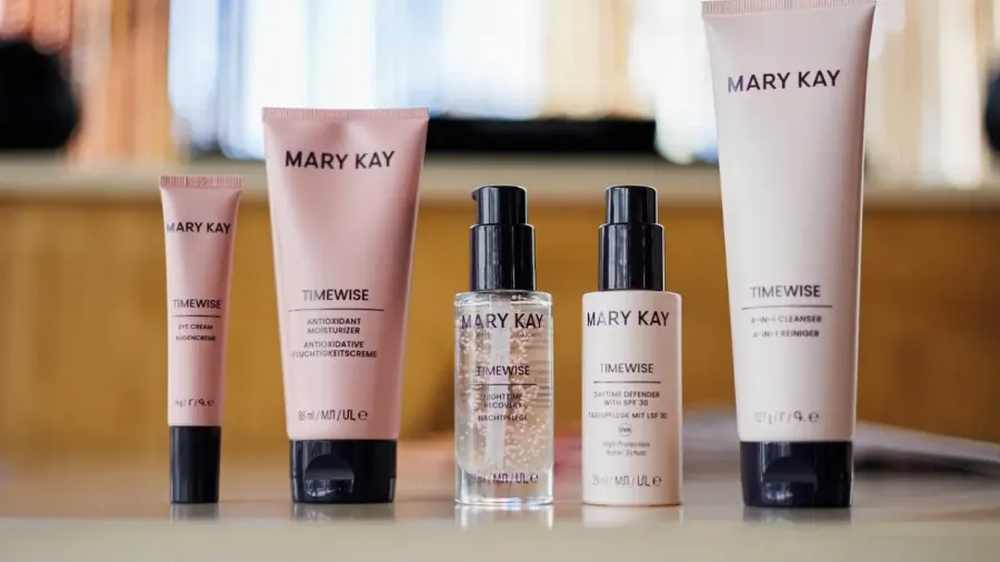 Сделай каждый свой возраст любимым: бренд Mary Kay презентовал обновленную систему по уходу за кожей лица