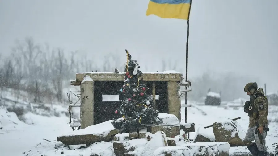 Как поздравить защитников с новогодними праздниками?