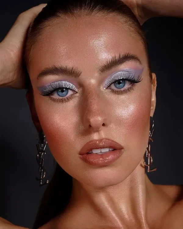 Новорічний макіяж 2024 металік
