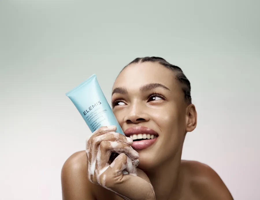  зволожувальний мус для вмивання Pro-Collagen Hydrating Cleansing Mousse від Elemis