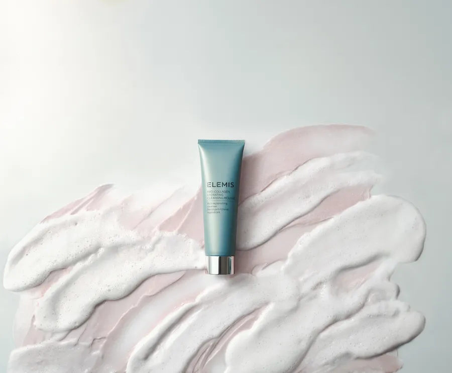 Elemis представив зволожувальний мус для вмивання Pro-Collagen Hydrating Cleansing Mousse