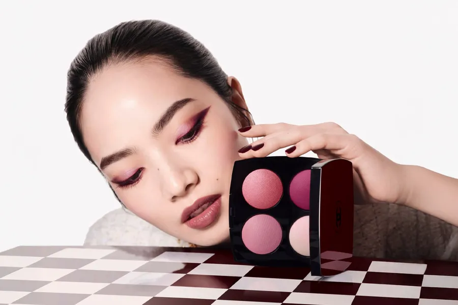 Chanel представляет новую коллекцию Rouge Noir, посвященную культовому оттенку